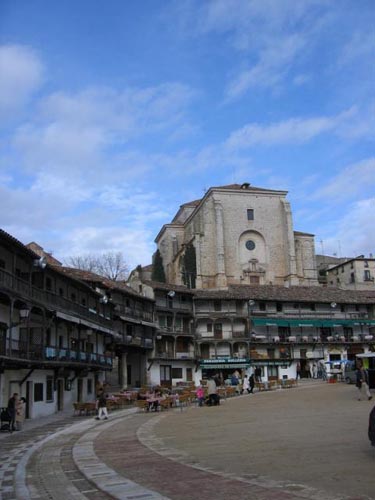 Plaza Mayor de Chinchon.