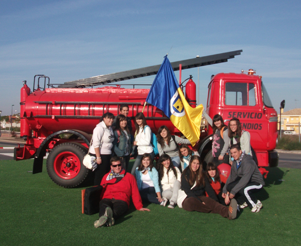 Jóvenes voluntarios