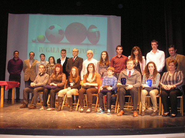 Iván Lozano y Kely Hashin, elegidos mejores deportistas de membrilla 2010