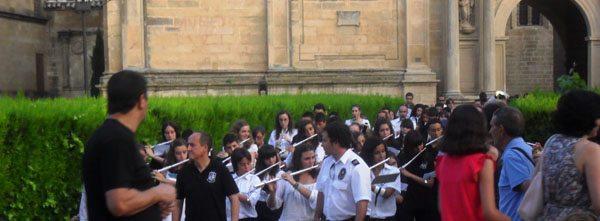 La Banda Juvenil de la Ammec sorprende en las Fiestas del Renacimiento de Úbeda