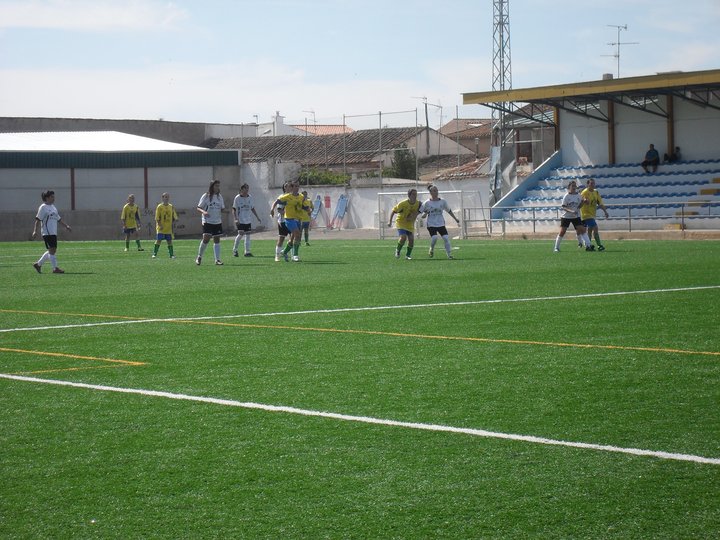 Club de fútbol femenino Torrenueva