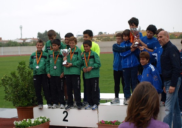 El equipo de promoción masculina Subcampeon Provincial debido a una clara decisión injusta de los jueces