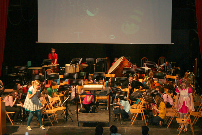 Un viaje musical interplanetario con Estrellita la Galáctica y la Banda Juvenil de Membrilla