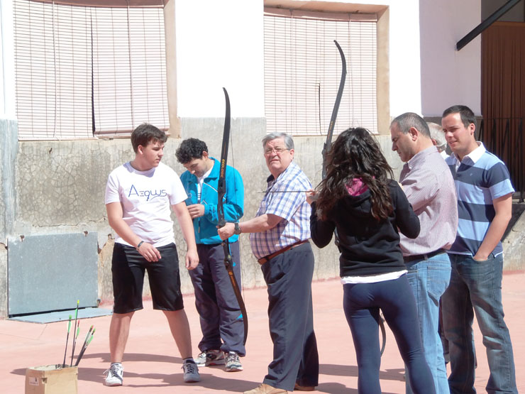 Aequus colabora con la Sociedad Cultural La protectora en su primera semana cultural