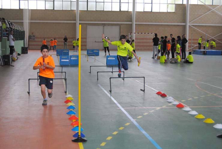 El C.A. Membrilla organiza la II edición de Jugando al Atletismo con los colegios