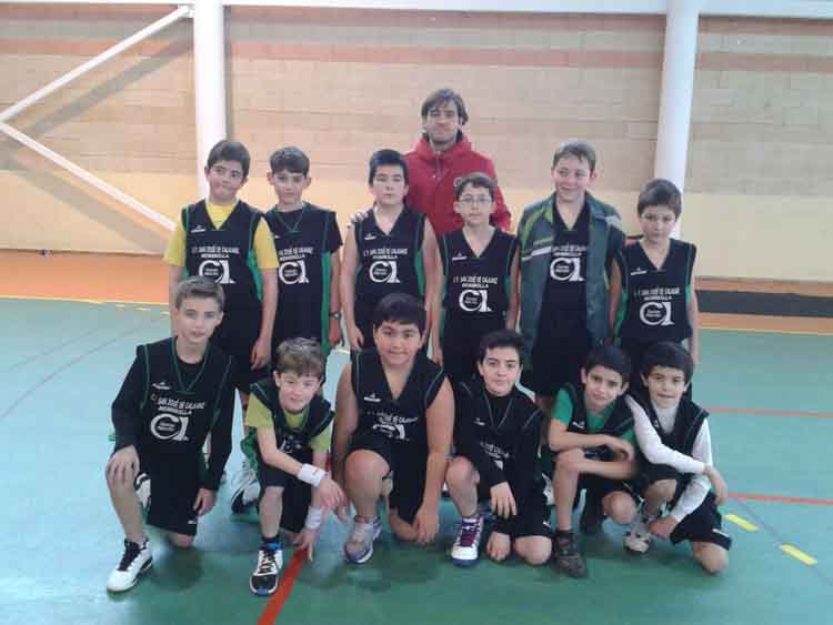 Baloncesto alevín: el equipo femenino continúa en racha mientras el masculino tropieza en La Solana