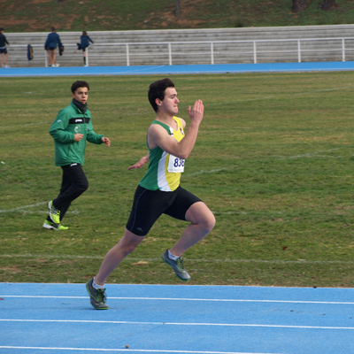 Un oro, una plata y dos bronces, balance del C.A. Membrilla en el campeonato Regional de Pista Cubierta