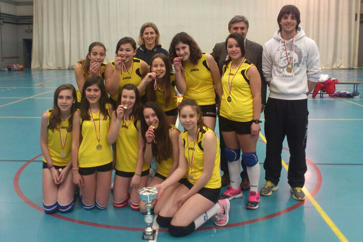 Gran actuación de los equipos infantil y cadete de voleibol en el campeonato provincial