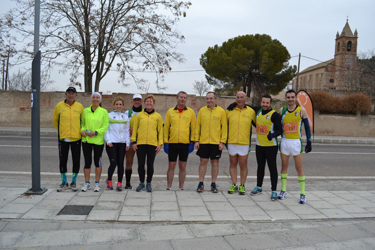 Los populares del C.A. Membrilla  desafían a las inclemencias meteorológicas en la III  Carrera de las Paces de Villarta 