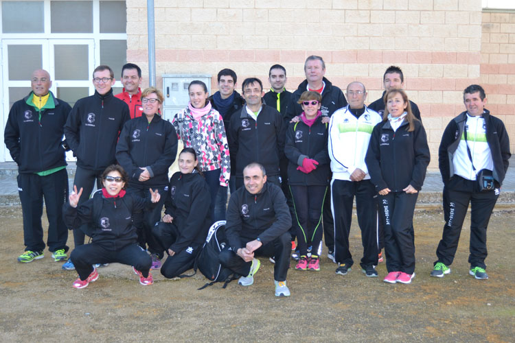 El C.A. Membrilla debuta con éxito en el inicio del circuito en la XX Edicion de la Media Maratón de Valdepeñas con dos grandísimos podios