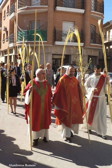 La borriquilla protagoniza la Procesión de las Palmas del Domingo de Ramos en Membrilla