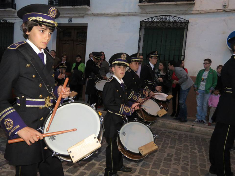 La Banda de Cornetas y Tambores Jesús Nazareno participa por segundo año en la Procesión de la Pasión de Cristo en Manzanares