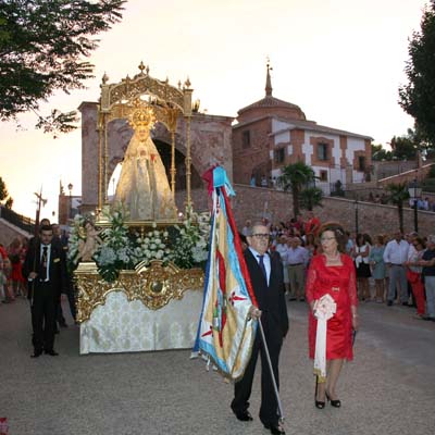 Multitudinaria respuesta de Membrilla en la Bajada de la Virgen del Espino