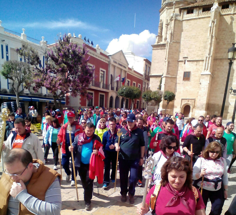 Parroquia de Santiago el Mayor de Membrilla: 270 peregrinos de la Misericordia caminan hasta Valdepeñas