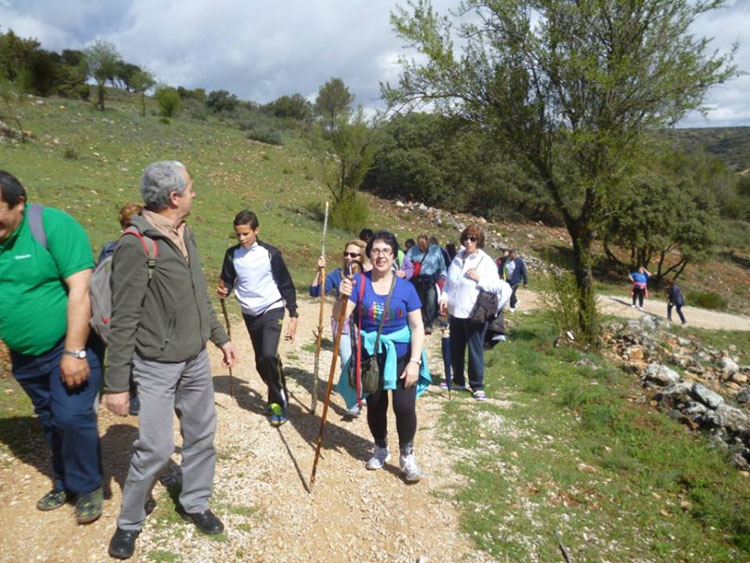 Las Amas de Casa realizan una ruta de senderismo por las Lagunas de Ruidera