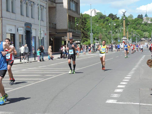  Narciso Arroyo representa al C.A. Membrilla en el Maratón de Praga