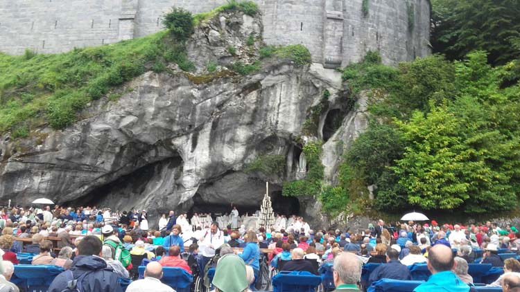  Veintidós vecinos de Membrilla peregrinan a Lourdes