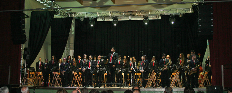 El encuentro regional de bandas impresiona con la intensidad y la belleza de las nuevas composiciones musicales