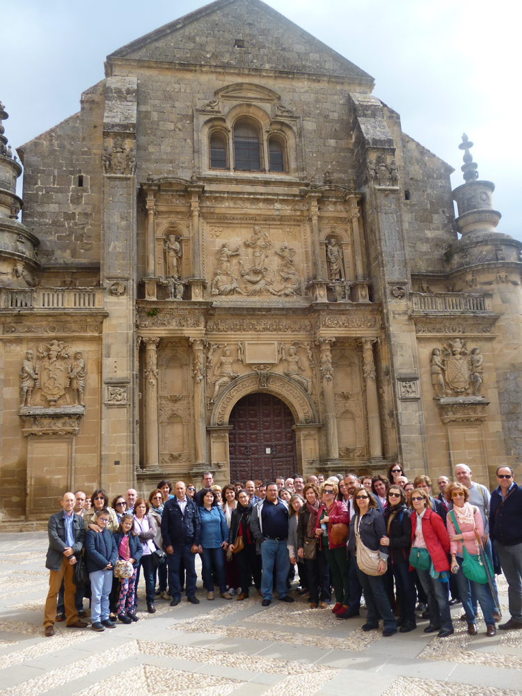 Visita a Úbeda y Baeza con la Cofradía de la Veracruz y Cristo Resucitado de Membrilla