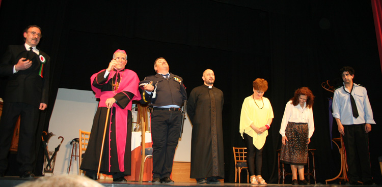 Los Faranduleros de Membrilla, segundo premio en la XXVI Muestra Provincial de Teatro con Pepe Megías como mejor actor de reparto