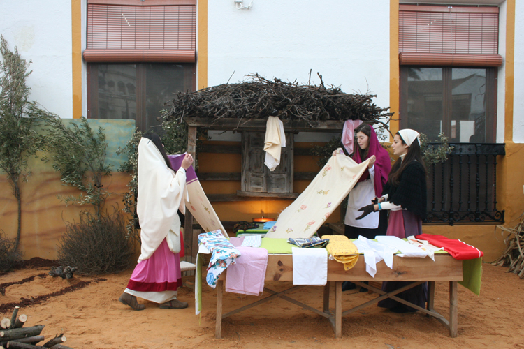 Membrilla aplaude el Belén Viviente creado por Manuel Díaz para la festividad de los Reyes Magos