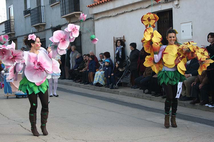 Fray Gotica y El Biberón se reparten los premios grandes del desfile del carnaval de Membrilla