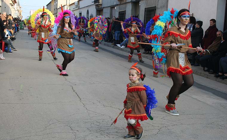 Fray Gotica y El Biberón se reparten los premios grandes del desfile del carnaval de Membrilla