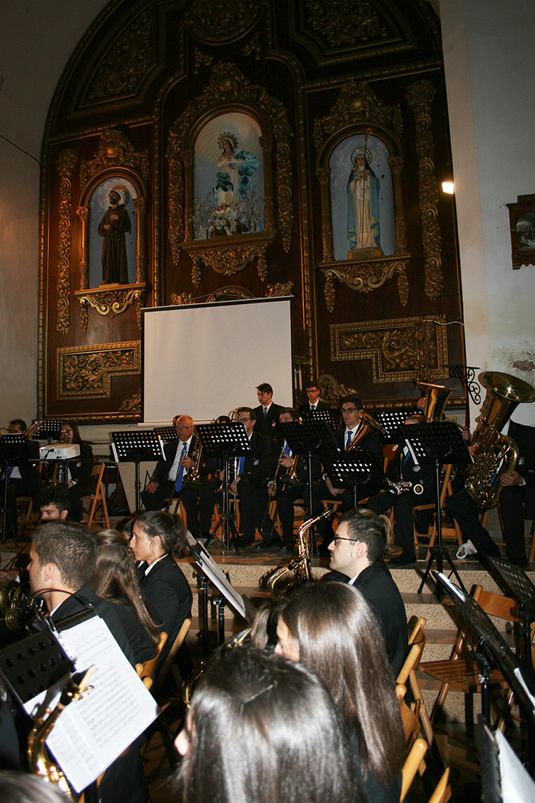 La Pasión de Cristo impresiona al público de Membrilla en el entrañable marco del Convento