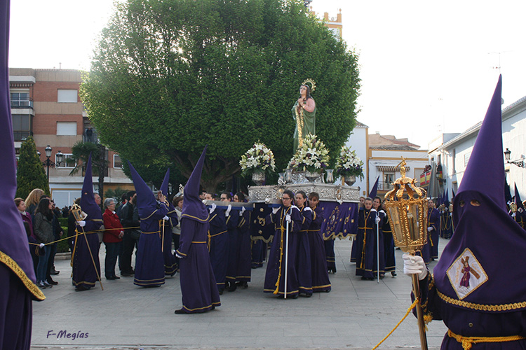 La Procesión del Encuentro recupera la esencia de los años cuarenta