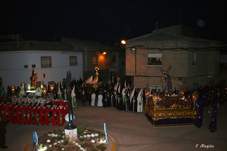 La Procesión del Encuentro recupera la esencia de los años cuarenta