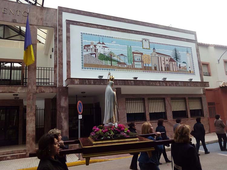 Membrilla celebra el Centenario de la Virgen de Fátima con un Rosario de la Aurora extraordinario