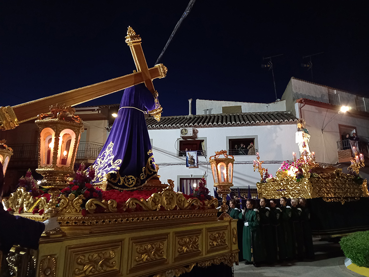 Intensa y emotiva madrugada de Viernes Santo vivida en El Encuentro